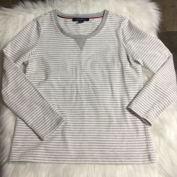 Stripped Tommy Hilfiger Top - Picture 4 of 10